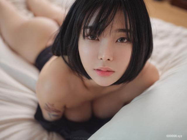 VOL.402 Kang Inkyung(姜仁卿)